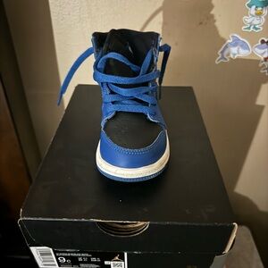 Retro jordan 1 High OG size 9C Toddler black Royal Blue